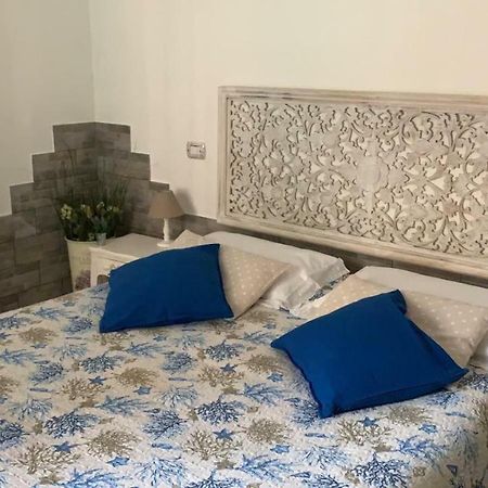 Bed & Breakfast Lady-B เนเปิลส์ ภายนอก รูปภาพ